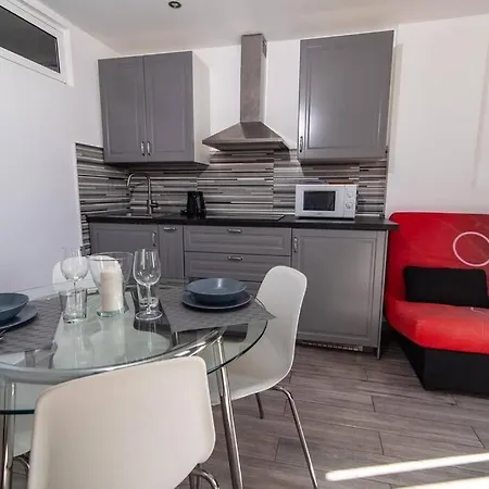 Апартаменти Molinos Ocean View